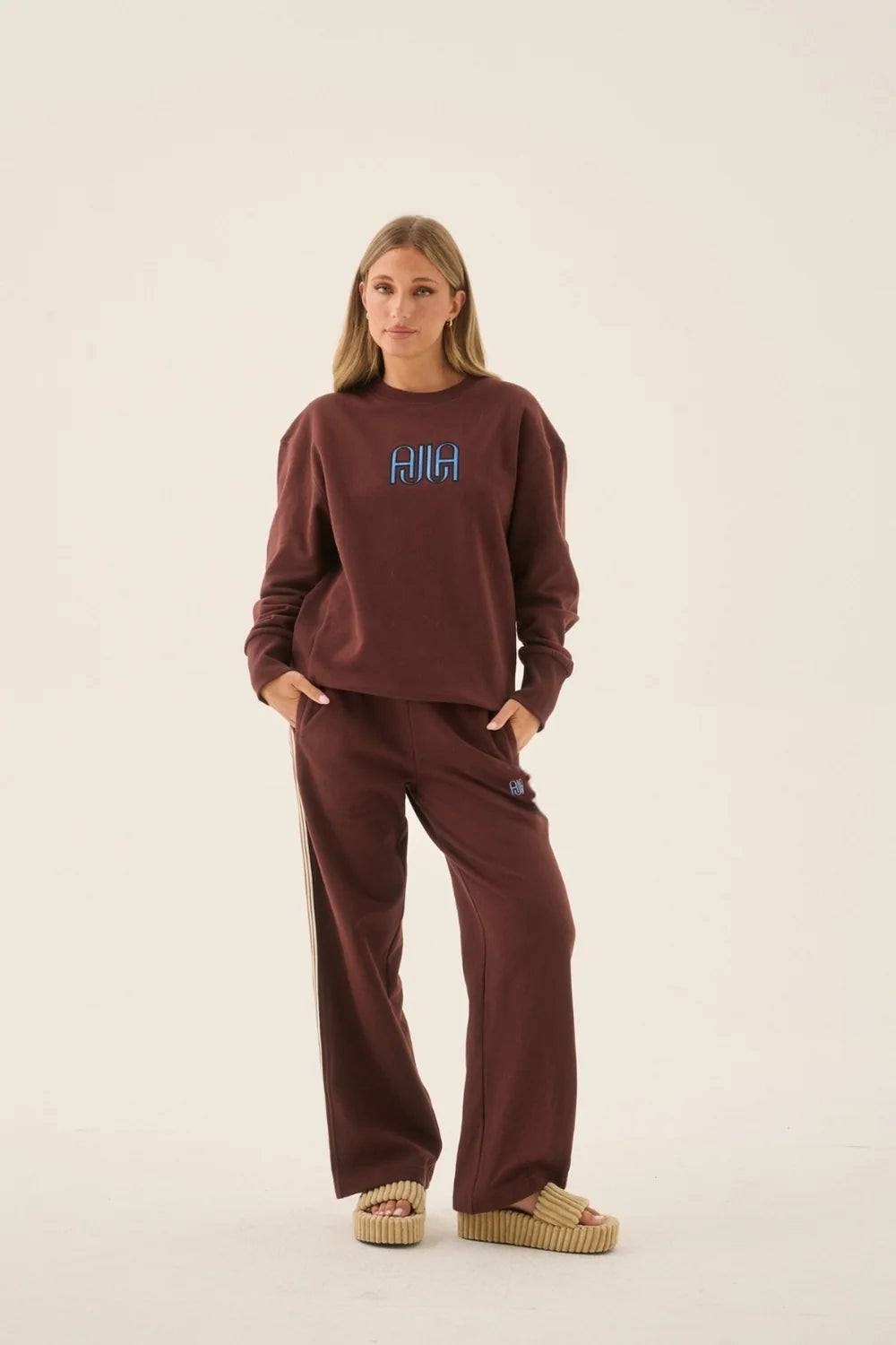 AJJA Trackpants Espresso
