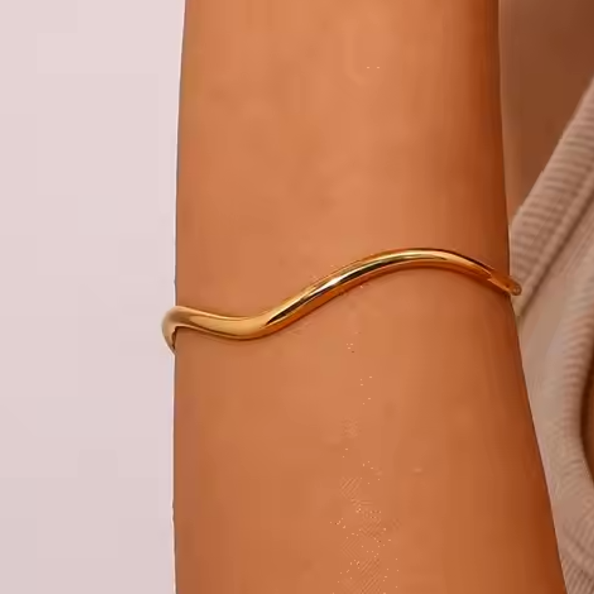 Arche 18k Gold Plated Cuff