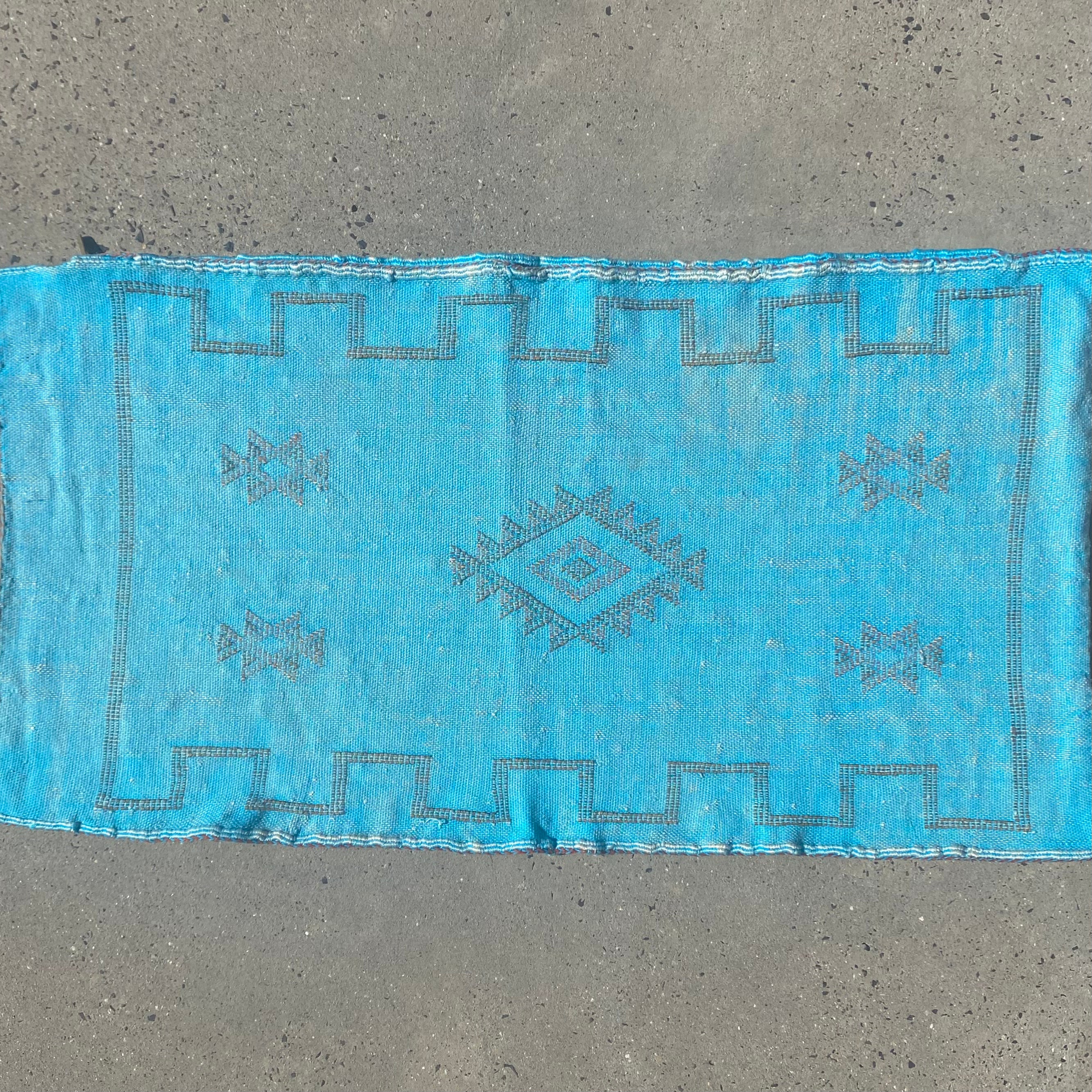 B Grade Cactus Silk Cushion approx 95 x50 - Turquoise