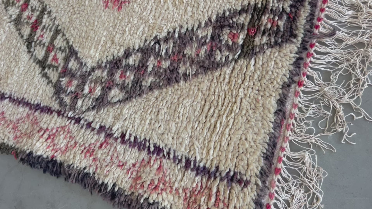 Load and play video in Gallery viewer, REF 6: Vintage Beni Ourain Rug 180x265cm
