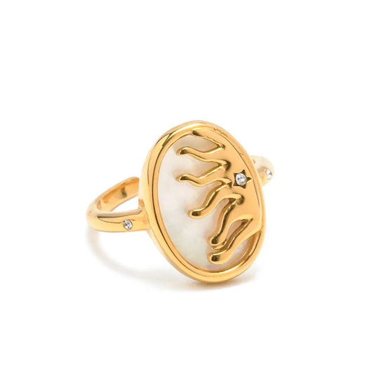 The Wonderer - Mother of Pearl + 18k Gold Plated Ring